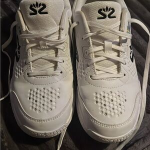 Big Kids' White Hawk Court Sneakers with Stylish Design